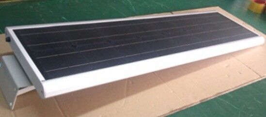 Tiết kiệm năng lượng 60W Cool White IP66 ngoài trời tích hợp năng lượng mặt trời Đèn đường LED